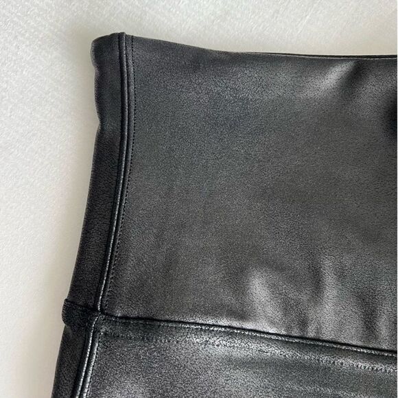 SPANX Faux Leather High Waisted Leggings in Black Size Large Petite Style 2437 - Picture 9 of 15